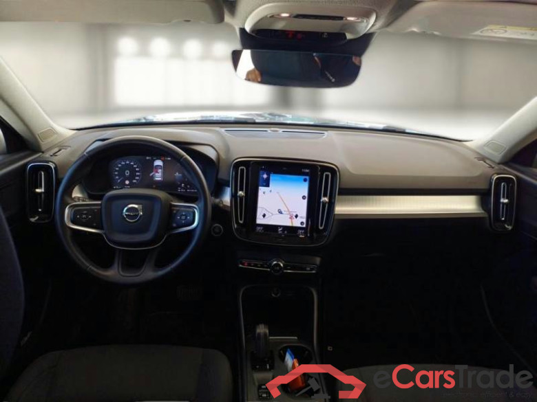 VOLVO XC40 / 2017 / 5P / SUV T4 PLUG-IN HYBRID AUTO RECH INSCRIP EXPR #3