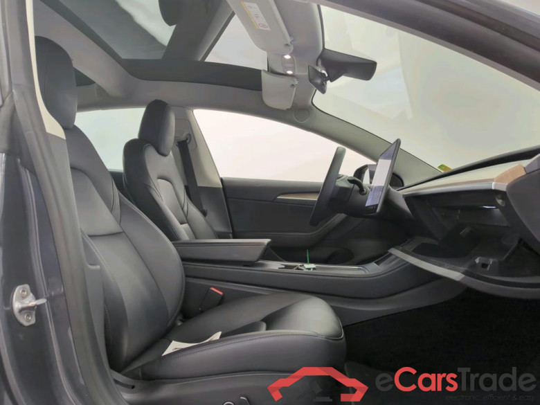 Tesla Model 3 Standard Range Plus RWD 4d #3