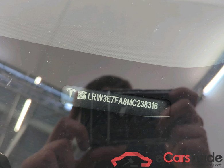 Tesla Model 3 Standard Range Plus RWD 4d #6
