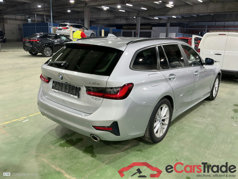 BMW 3 SERIES TOURING 2.0 330E (215KW) TOURING #4