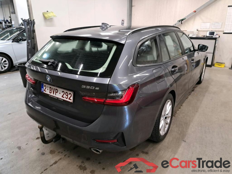 BMW - BMW 3 TOURING 330e 292PK Pack Business Plus With Heated Sport Seats & Comfort & Parking Assistant Pack * HYBRID * #2