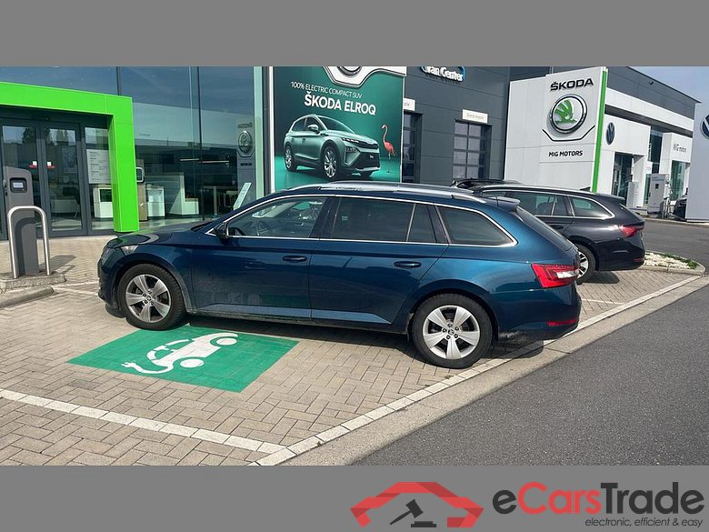 SKODA Superb Combi 1.5 TSI ACT Style DSG #6
