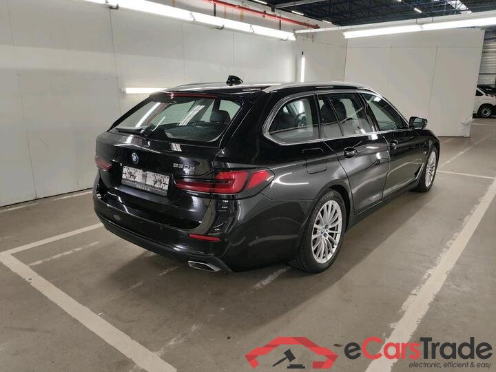 BMW 5 Reeks Touring 5 Reeks Touring 530e Auto (PHEV) 215kW/292pk  5D/P Auto-8 #4