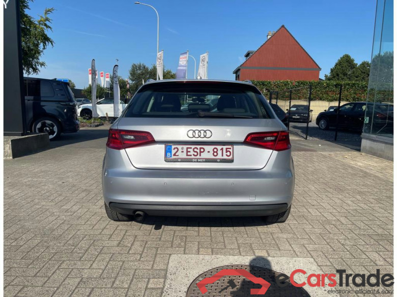 AUDI A3 Sportback 1.2 TFSI Attraction S tronic #6
