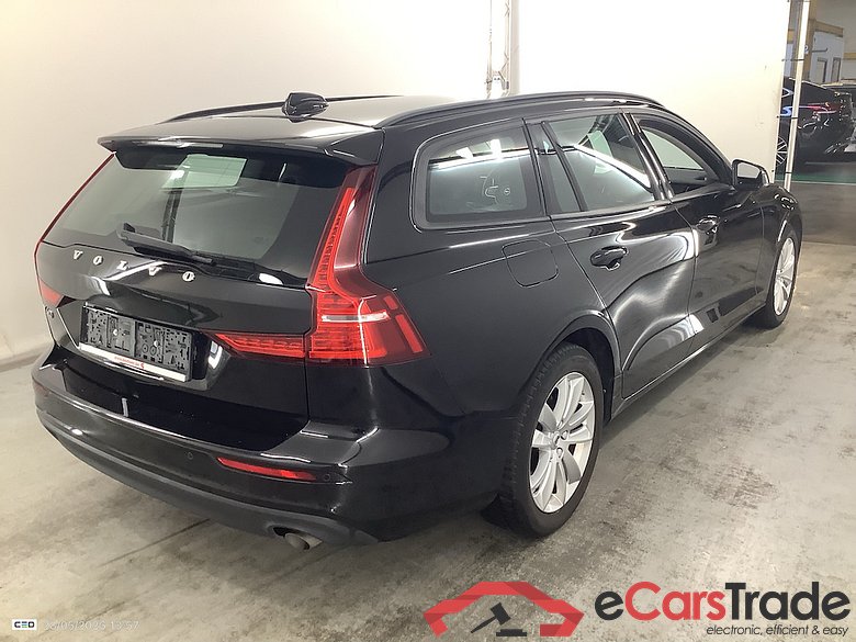 VOLVO V60 - 2018 2.0 B3 MHE Momentum Core Geartronic #4
