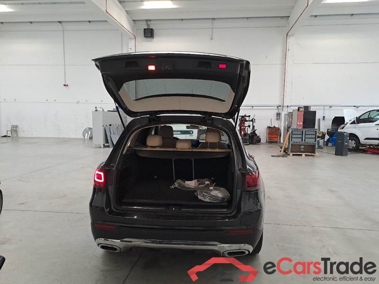 MERCEDES-BENZ GLC / 2019 / 5P / SUV 300 E 4MATIC EQ-POWER BUSIN. EXTRA AUT #5