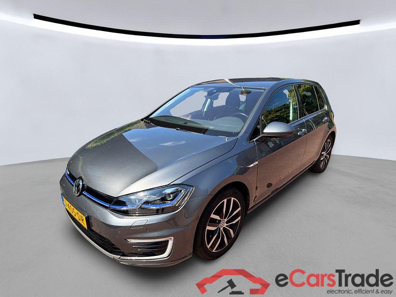 VOLKSWAGEN e-Golf 100 kW