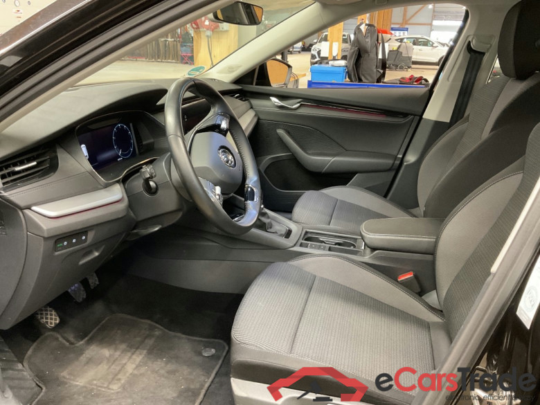 Octavia Combi Ambition 2.0 TDI 85KW MT6 E6d #4