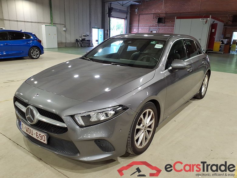 MERCEDES-BENZ CLASSE A DIESEL (W177) A 180 d Launch Edition (EU6d-TEMP) STOCK