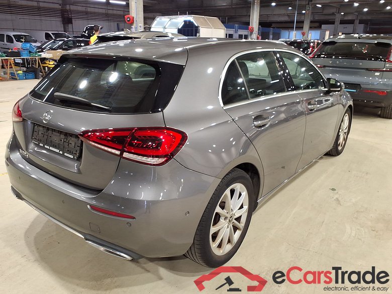 MERCEDES-BENZ CLASSE A DIESEL (W177) A 180 d Launch Edition (EU6d-TEMP) STOCK #4