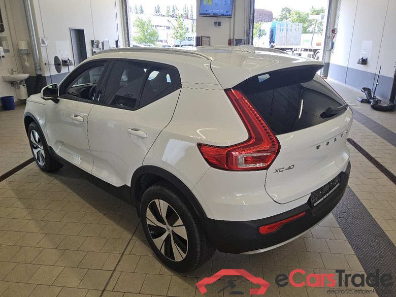 Volvo XC40 (2017->) DE - SUV5 T3 2WD EU6d, Momentum, 2020 - 2022 #4
