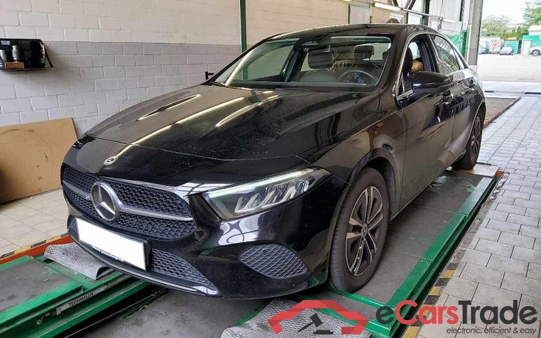 Mercedes-Benz A Limousine (BM 177)(08.2018->) DE - Lim4 A 250 e EU6d, Progressive, (Facelift) 2022 - 2024