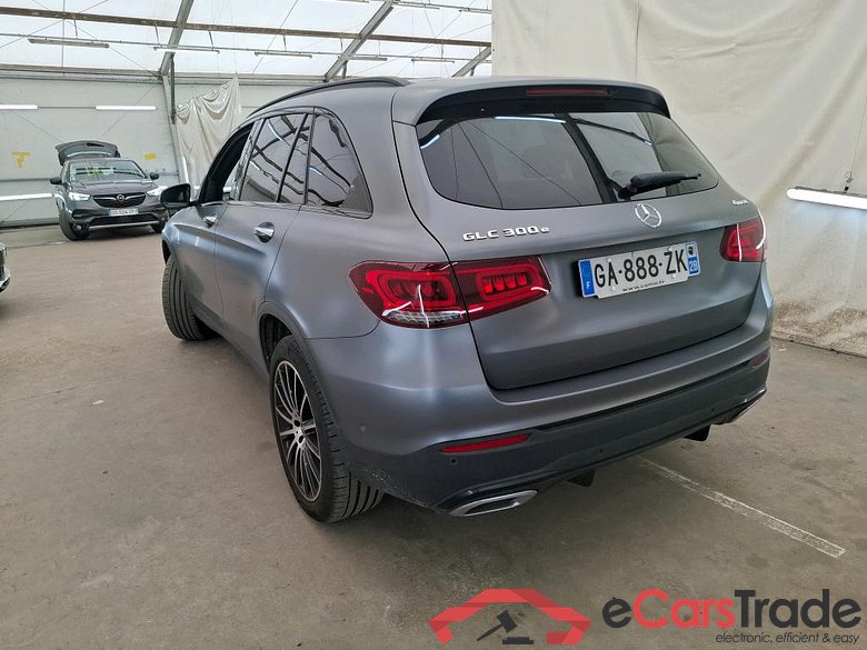GLC / 2019 / 5P / SUV GLC 300 e AMG Line 4Matic #2