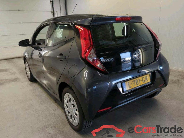 TOYOTA Aygo 1.0 VVT-i x-play #6
