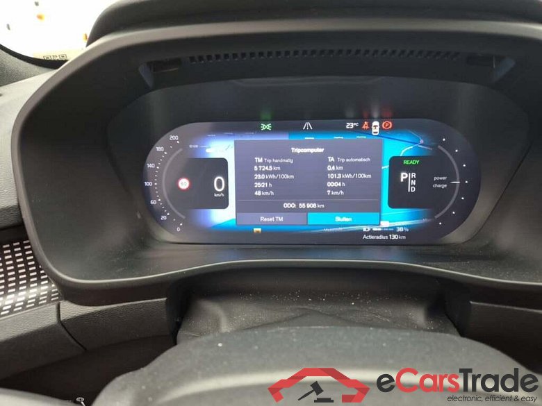 VOLVO XC40 Recharge P8 AWD RDes #5