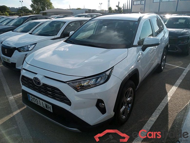 TOYOTA Rav4 / 2018 / 5P / todoterreno 2.5l 220H Advance
