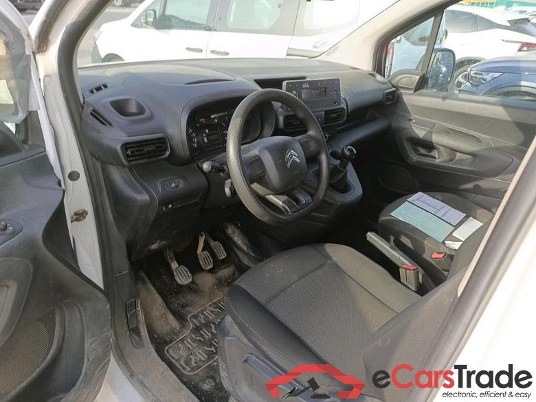 CITROEN Berlingo / 2015 / 4P / combi Talla M BlueHDi 100 S&S LIVE (IND) #3