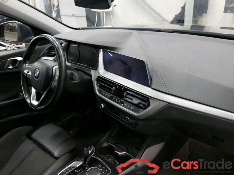 BMW - BMW 1 HATCH 118iA 140PK Business Edition Advantage With Sport Seats & Pack Travel & Light & Cruise Control & PDC Front & Rear & Pano Roof  * PETROL * #3
