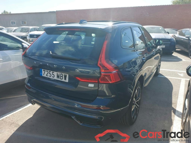 VOLVO XC60 / 2017 / 5P / todoterreno 2.0 T6 AWD Recharge Ultimate Dark Auto #2