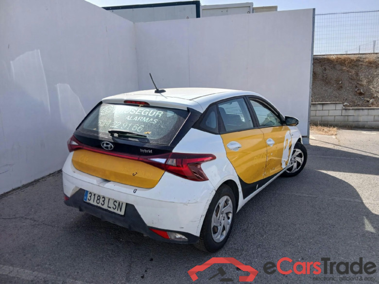 HYUNDAI i20 / 2020 / 5P / berlina con portón 1.0 TGDI 74kW (100CV) 48V Essence #2