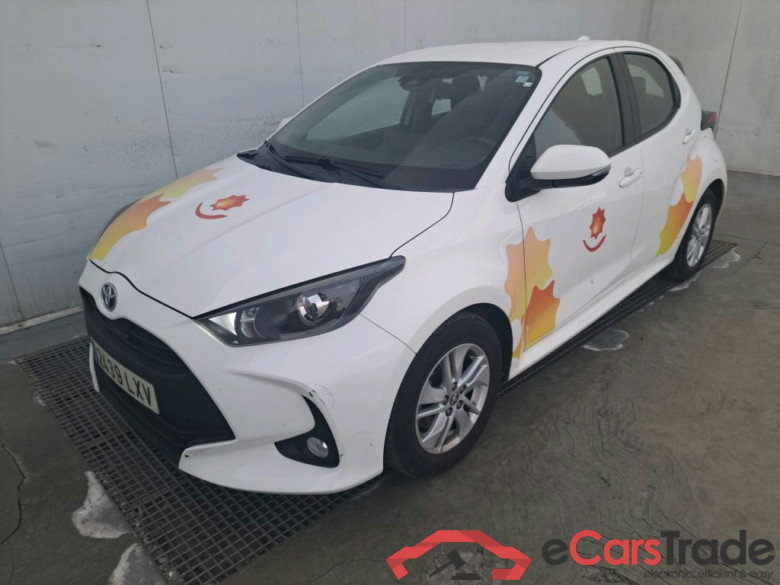 TOYOTA Yaris / 2020 / 5P / berlina con portón 1.5 120H Active Tech #1