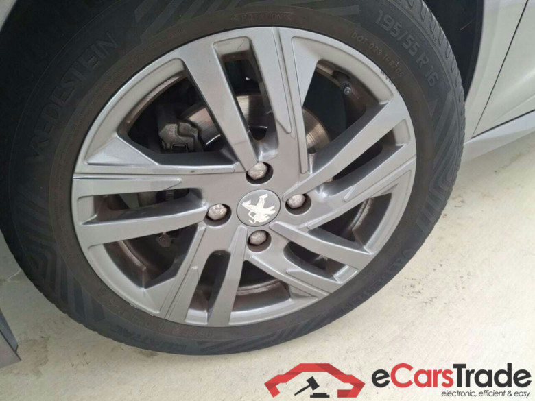 PEUGEOT 208 1.2 PURETECH ACTIVE PACK #4