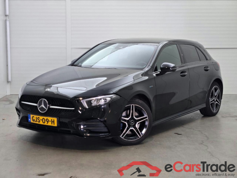 MERCEDES-BENZ A-KLASSE 250 e Business Solution AMG Limited