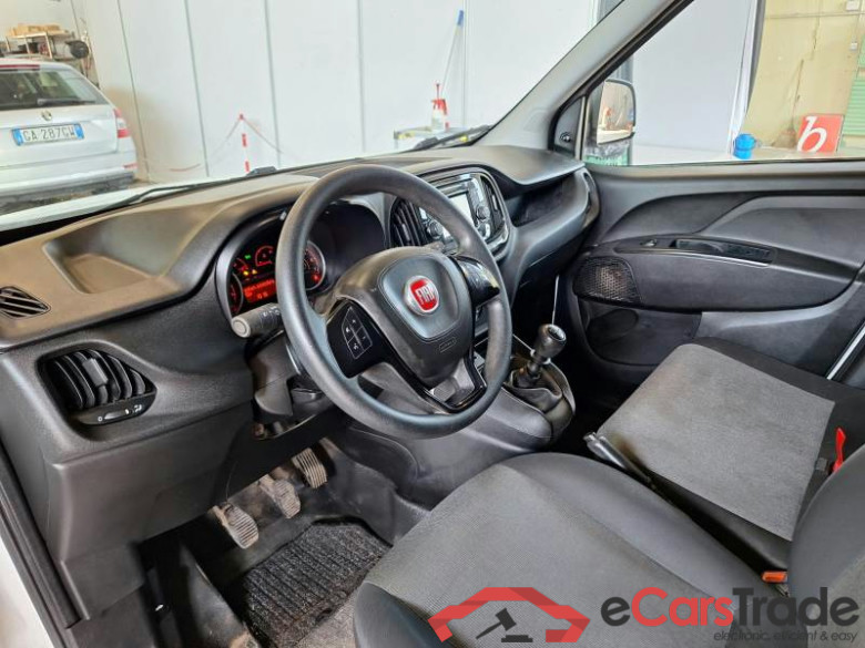 FIAT DOBLÒ CARGO / 2014 / 4P / VETT. FURGONATA CH1 LOUNGE 1.6 MJET 105CV E6D SeS #3