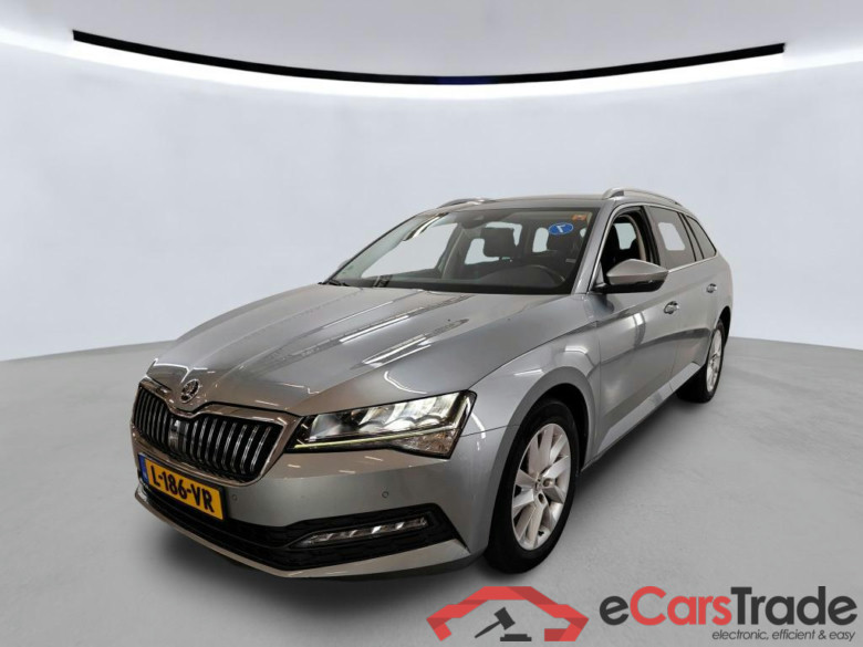 SKODA Superb Combi 110 kW #1
