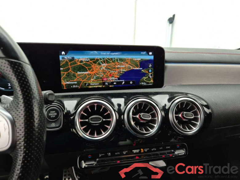 MERCEDES-BENZ CLA-klasse Shooting Brake 180 Bns Sol. AMG AUT> #6