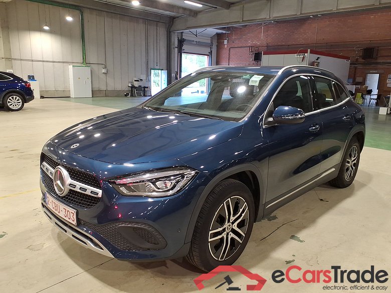 MERCEDES-BENZ GLA 1.3 GLA 250 E DCT BUSINESS SOLUTION