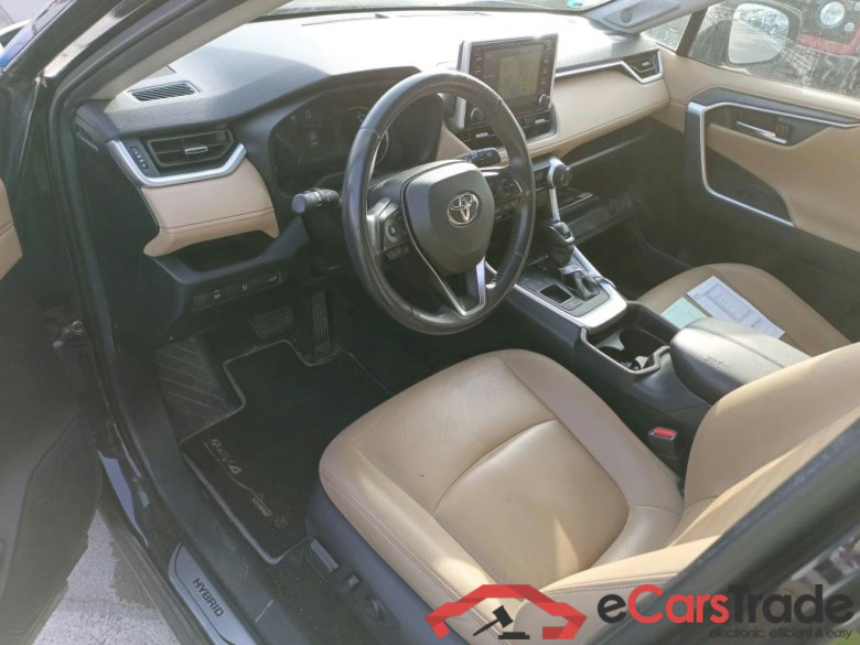 TOYOTA Rav4 / 2018 / 5P / todoterreno 2.5l 220H Luxury #2