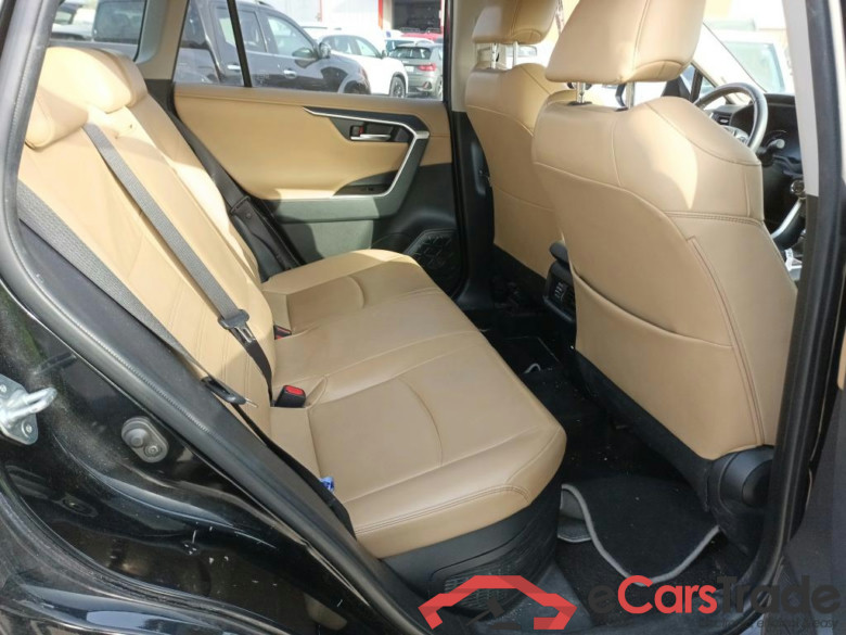 TOYOTA Rav4 / 2018 / 5P / todoterreno 2.5l 220H Luxury #6