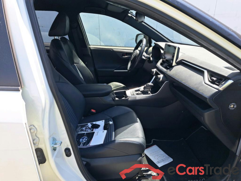 TOYOTA Rav4 / 2018 / 5P / todoterreno 2.5l 220H Style #6