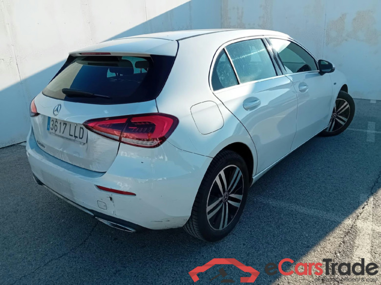MERCEDES-BENZ Clase A / 2018 / 5P / berlina con portón A 250 e #2