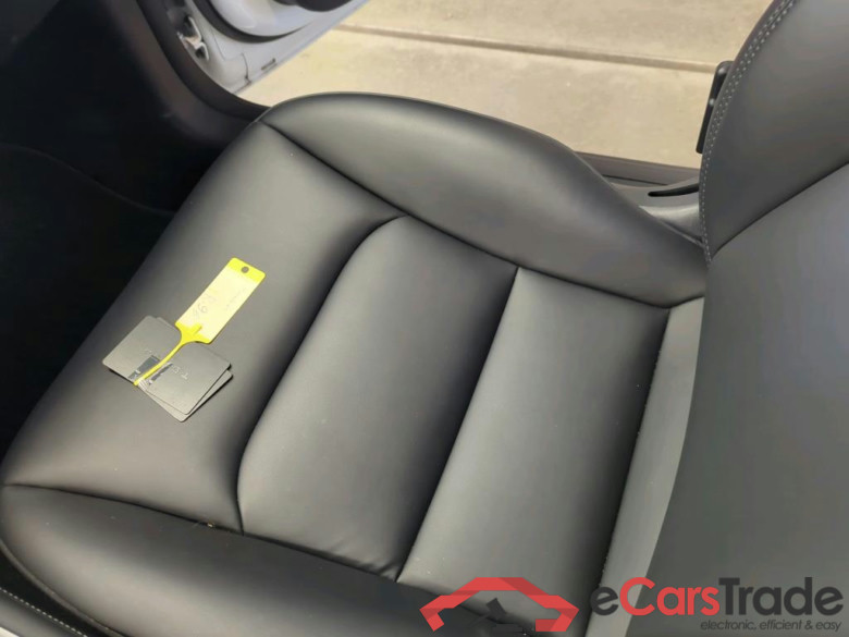 TESLA Model 3 Langstreckenbatt. Allradantrieb Dual Motor 4d 366kW #3