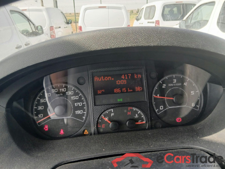 PEUGEOT Boxer / 2014 / 4P / furgón 335 L2 H2 BHDI 103kW (140CV) S&S 6 V. M #4