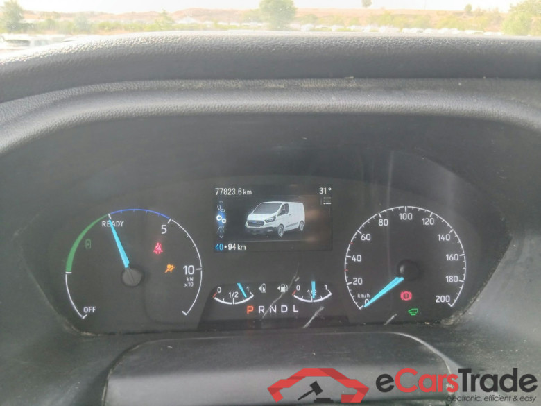 FORD Transit Custom / 2012 / 4P / furgón 340 L1 Van Trend Plug-in Hybrid 92,9 kW #3
