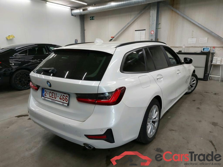 BMW - BMW 3 TOURING 318d 136PK Business Edition With Climatic & Cruise Control & PDC Front & Rear #2