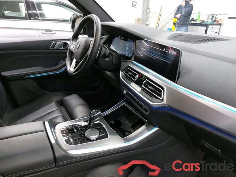 BMW - BMW X5 xDrive45e 394PK Pack Business With Vernasca Leather & Innovation With Head Up & Driving Assistant & HiFi & Trailer Towing Hook & 20 Inch  * HYBRID * #3