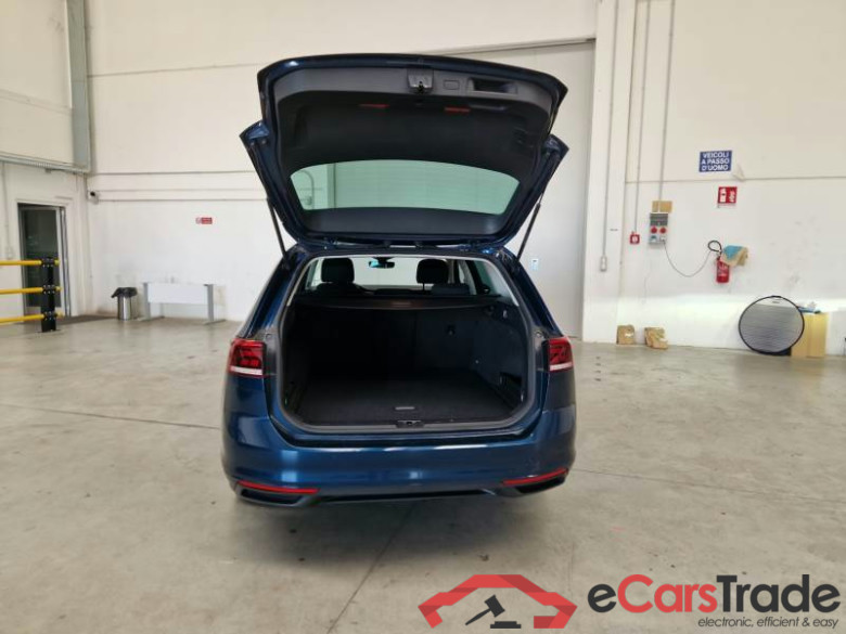 VOLKSWAGEN PASSAT / 2019 / 5P / STATION WAGON VAR. 2.0TDI SCR EVO 110KW BUSINESS DSG #5