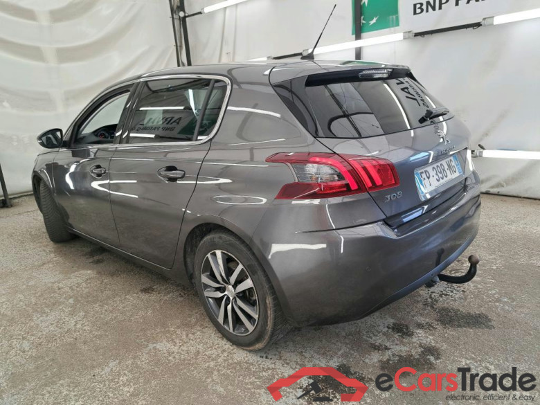 PEUGEOT 308 / 2017 / 5P / Berline Puretech 130 S&S EAT8 Allure #2