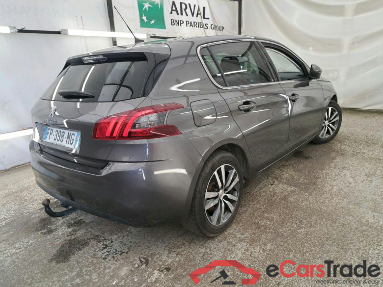PEUGEOT 308 / 2017 / 5P / Berline Puretech 130 S&S EAT8 Allure #3