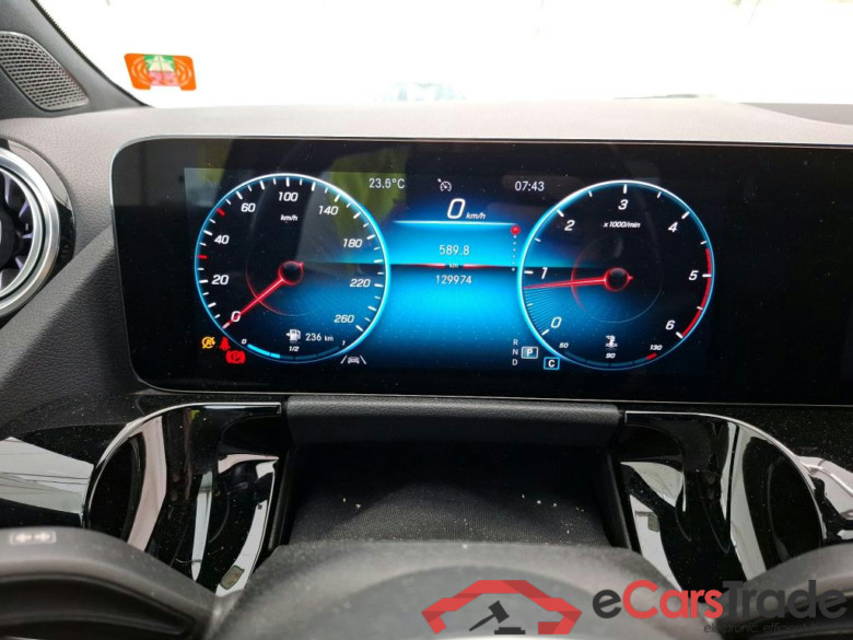 MERCEDES-BENZ GLA / 2020 / 5P / SUV 2.0 GLA 200 D BUSINESS LINE DCT #6
