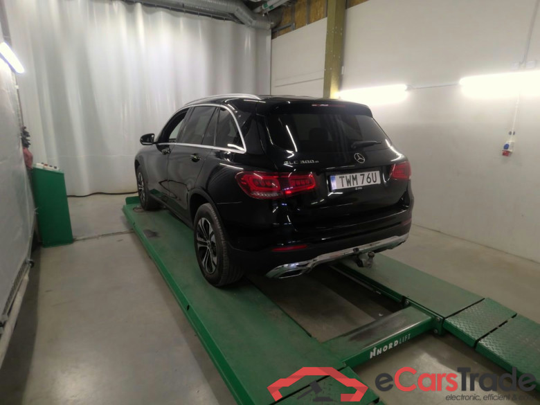 GLC 300 e 4Matic #4