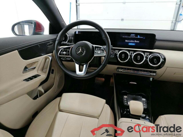 MERCEDES-BENZ CLA-klasse Shooting Brake 180 Luxury Line #3