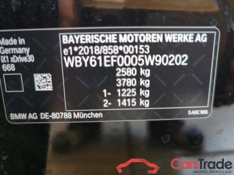 Baureihe iX1 30 xDrive xLine 64kWh #5