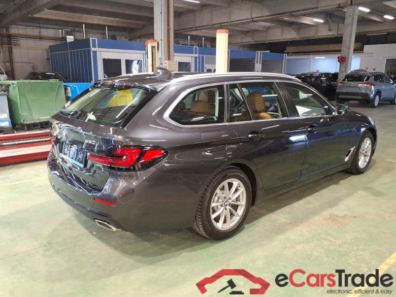 BMW 5 SERIES TOURING 2.0 520D 120KW TOURING AUTO #4