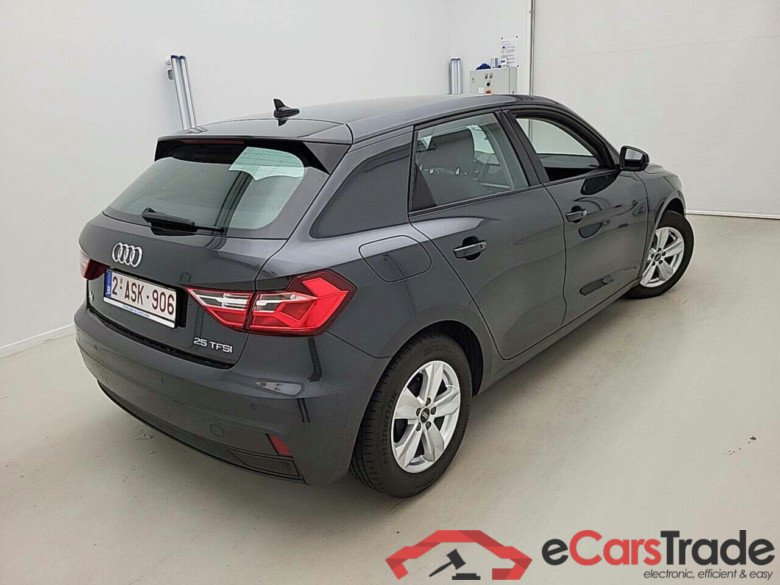 AUDI A1 1.0 TFSI #2