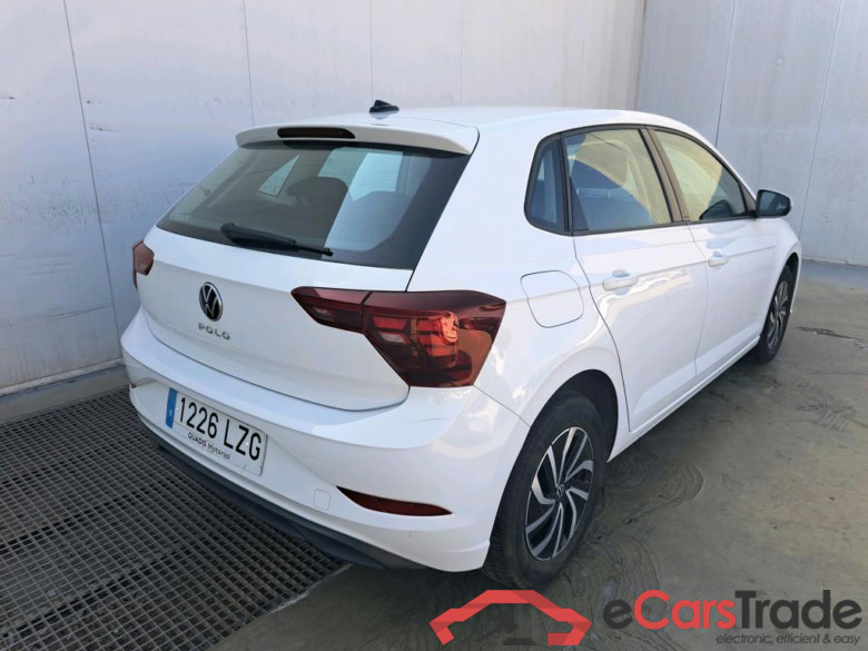 VOLKSWAGEN Polo / 2021 / 5P / berlina con portón Life 1.0 TSI 70kW (95CV) #2